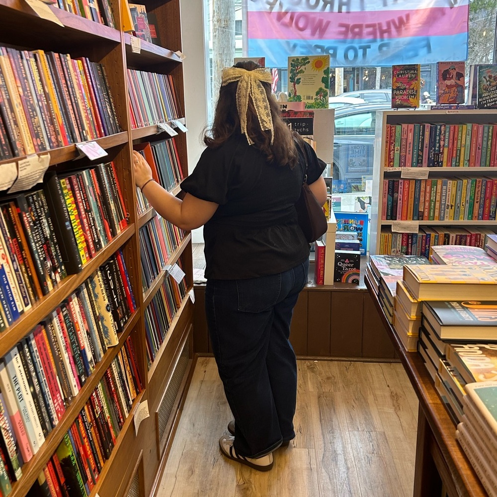 Meet your Posher, Carlye